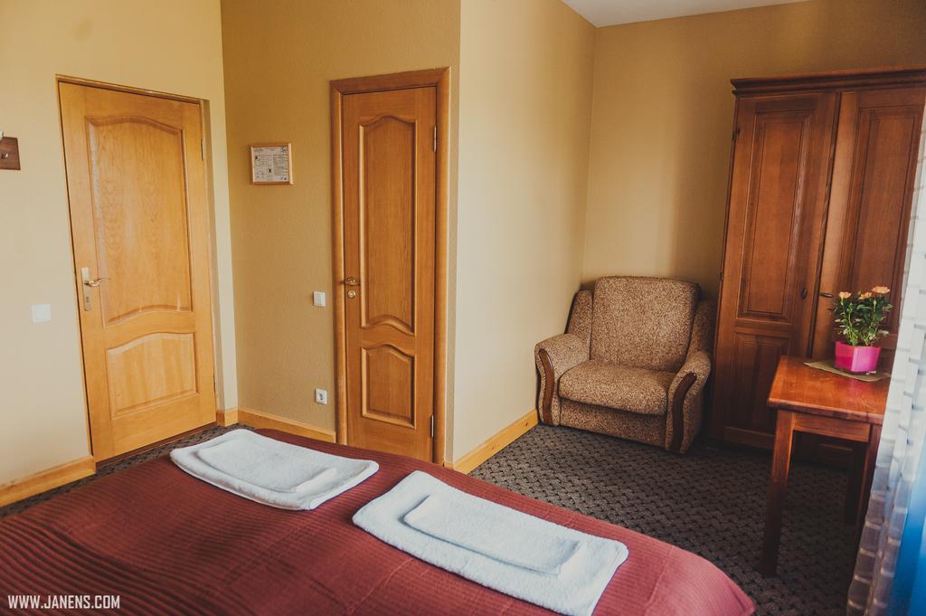 Rudzupukes Hotell Svente Exteriör bild